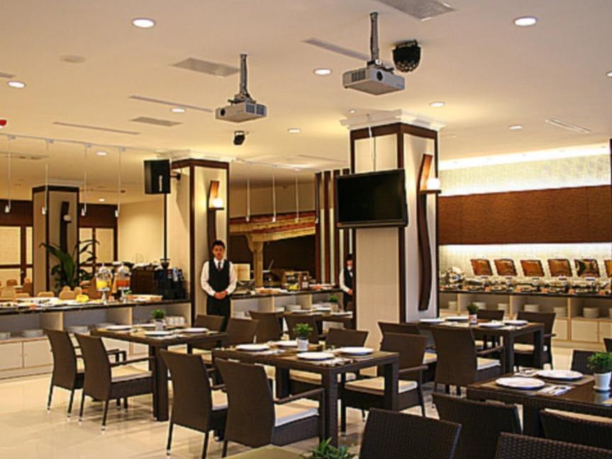F Hotel - Sanyi Esterno foto